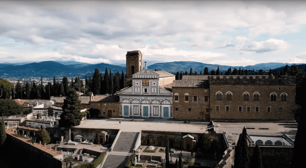 San Miniato al Monte in Florenz nach Abschluss der Restaurierungsarbeiten