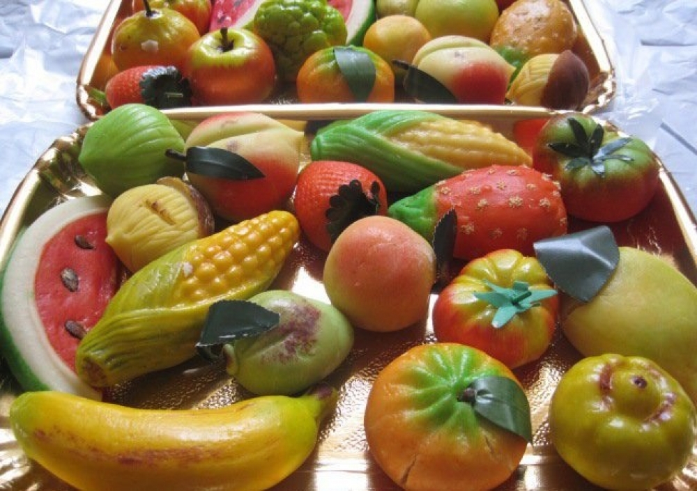 Frutta Realistica mit täuschend echten Marzipanfrüchten in einer italienischen Konditorei
