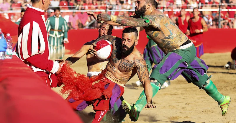 Toskana Wochenschau – Ballkampf beim Calcio Storico Fiorentino in Florenz