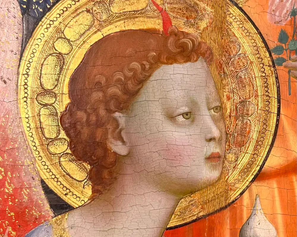 Detail der restaurierten Pala di Fiesole von Fra Angelico mit Goldgrund in der Toskana Wochenschau