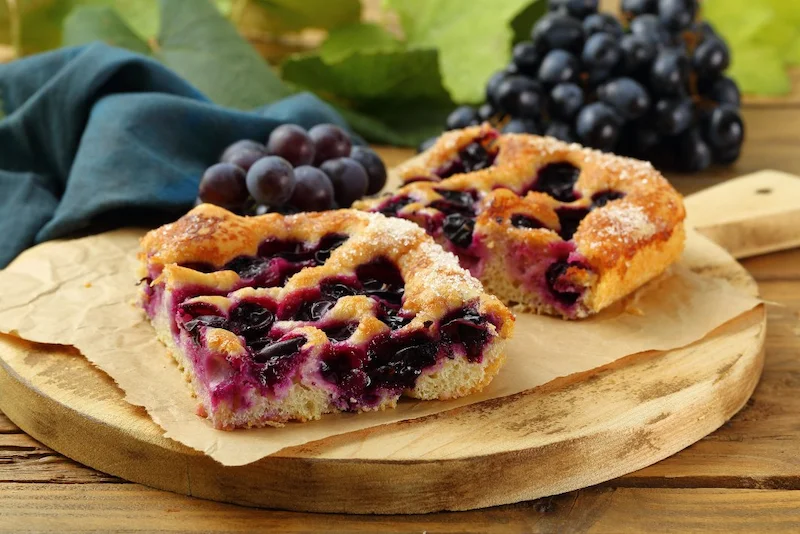 Toskana Wochenschau – Schiacciata con l’uva mit dunklen Weintrauben