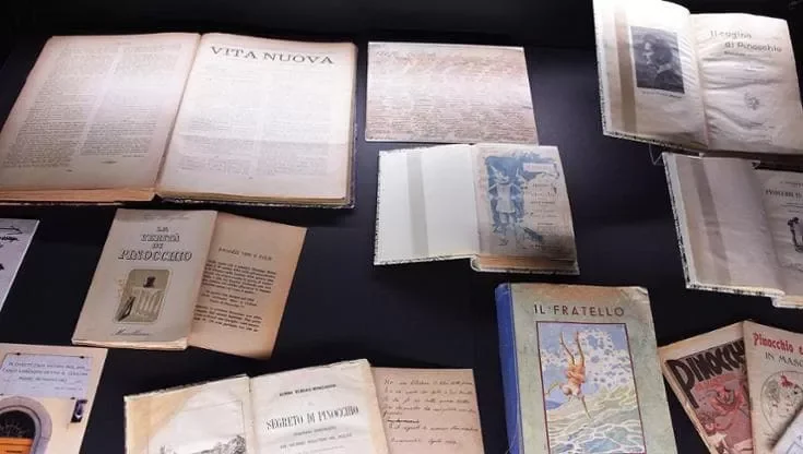 Toskana Wochenschau – historische Bücher und Ausgaben zu Collodi und Pinocchio in der Ausstellung in Florenz